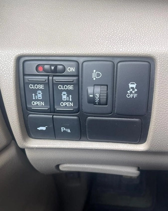 Honda Odyssey cena 74999 przebieg: 155000, rok produkcji 2016 z Byczyna małe 137
